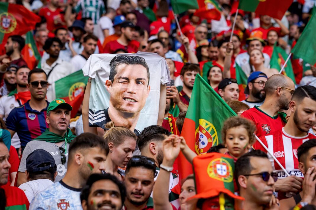 Cristiano Ronaldo’s 1 Billion Followers: A Journey into the Heart of Digital Devotion