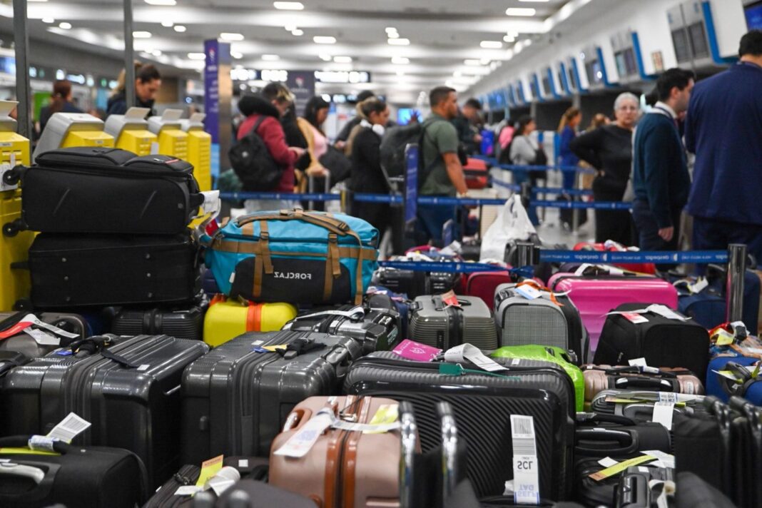 Surprise Aeroparque Strike Disrupts Flights: Delays, Chaos, and Passenger Frustration