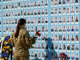 Russian Strike Kills 6 in Kherson Market as Ukraine Honors Fallen on Defenders' Day