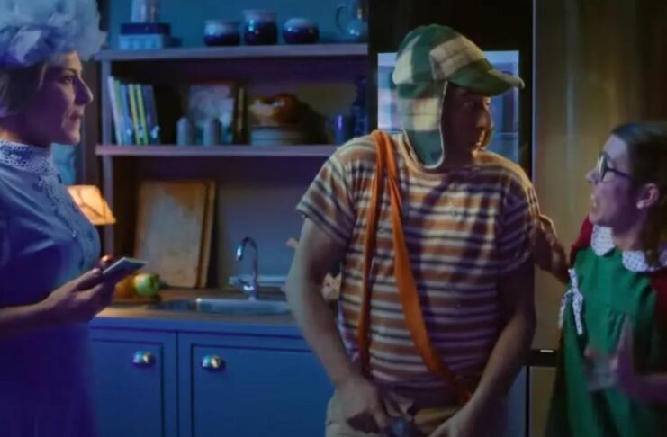 How Samsung’s SmartThings Revives El Chavo del 8 with a Modern Twist on Doña Clotilde's Home